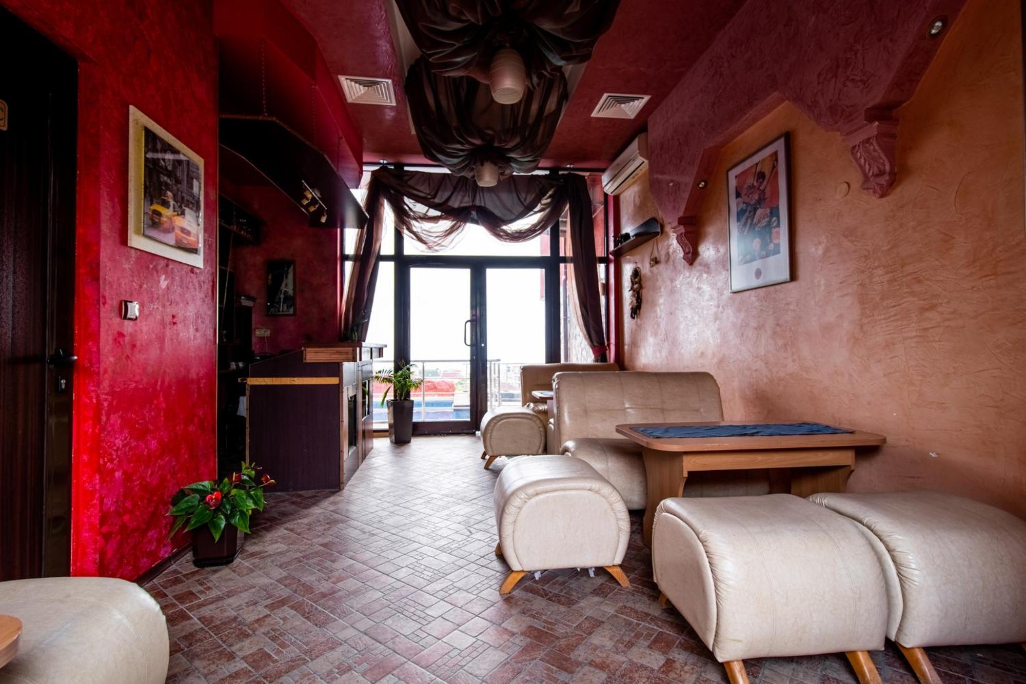 Red Iguana Hotel Свети Влас Екстериор снимка